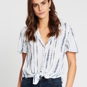 NWT Abercrombie & Fitch flutter sleeve top